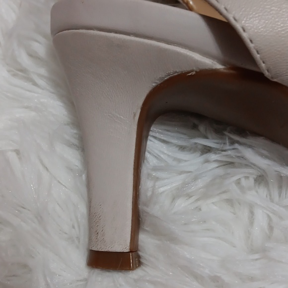 Heels By Naturalizer Size 10M - Picture 10 of 16